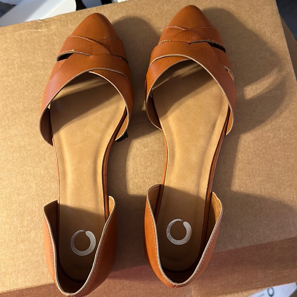 Women's Tan Pointed Toe D'Orsay Flats